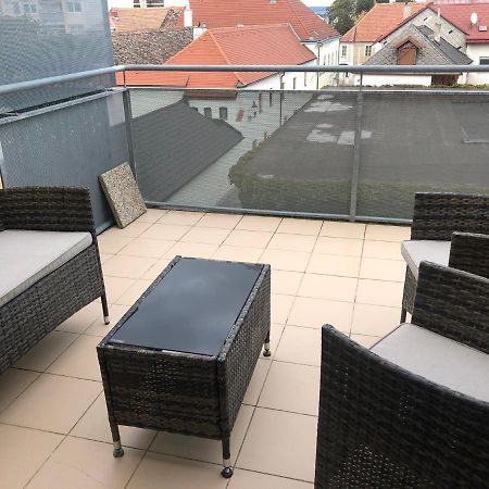 Mf City Apartment Korneuburg Exteriér fotografie